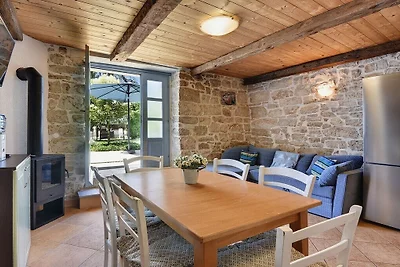 Villa in Sveti Lovreč met zwembad
