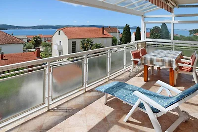 Moderne Wohnung in Biograd für 5 Personen