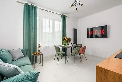 Casa a Saint-Pabu vicino a Sandy Beaches