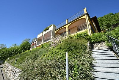 Ruim appartement met uitzicht op het meer