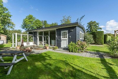 Luxe bungalow met terras