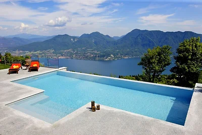 Villa mit Pool f�r 12 Personen