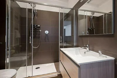 Wohnung in Bologna mit Balkon und Parken