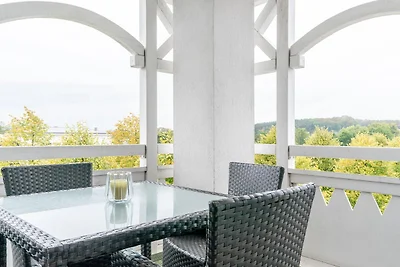 Schöne Ferienwohnung mit Wanne und großem Bal...
