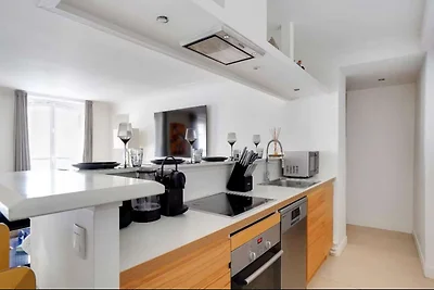 Appartement aan de Champs-Elysées voor 6...