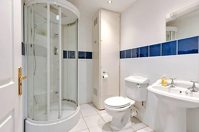 Cottage con 2 camere da letto a Dorrington, N...