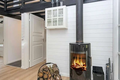 Verzaubertes Ferienhaus mit Whirlpool-By...