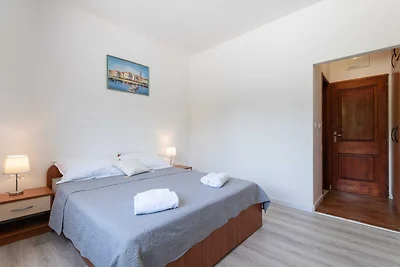Apartments Azzurro- Three Bedroom Apartment w...