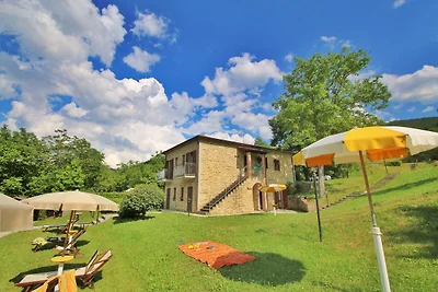 Cottage in Apecchio with pool