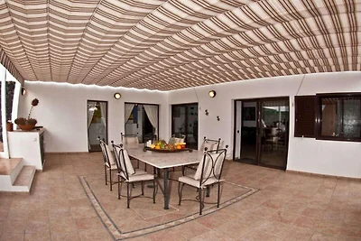 Holiday home with 2 bedrooms