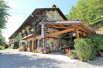 Schönes Ferienhaus in Pedavena mit Garten