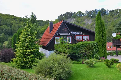 Malerisches Ferienhaus in Waldnähe