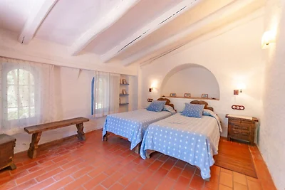 Villa a Palafrugell con giardino