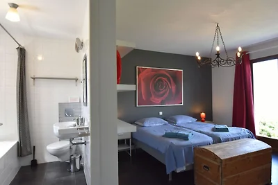Villa con piscina riscaldata campo sportivo