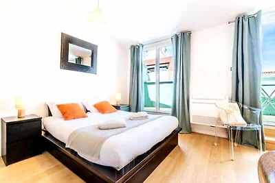 Helle zentrale Wohnung mit Terrasse