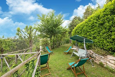 Anmutiges Ferienhaus in Acqualagna mit Pool