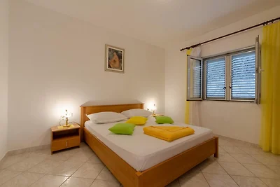 Apartments Katica's Place - Two Bedroom Apart...