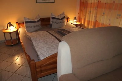 Wohnung in Weibig mit Garten