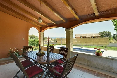 Villa in Peroj mit Pool