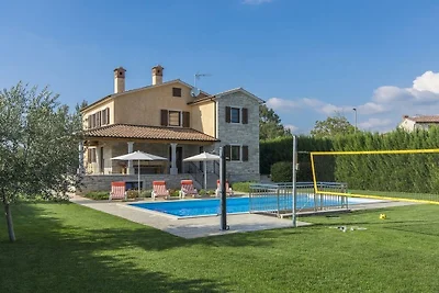 Villa in Kanfanar mit Barbecue und Wifi