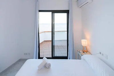 Ferienwohnung in L'Escala mit Meerblick
