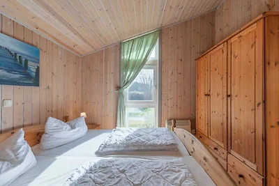 Ferienhaus mit Sauna im Ferienpark Mirow