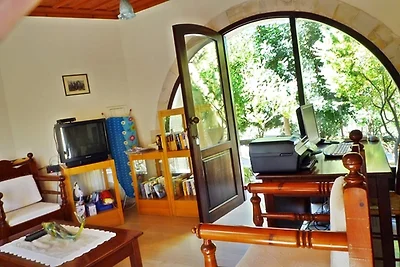 Ferienhaus in Douliana mit Gemeinschaftspool