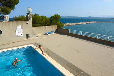 Apartment in Estartit near sea beach