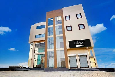 Collectie O Surya Enclave Aroma Regency