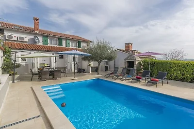 Ferienhaus in Vižinada mit Schwimmbecken