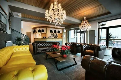 Apartment in Les Arcs mit beheiztem Pool