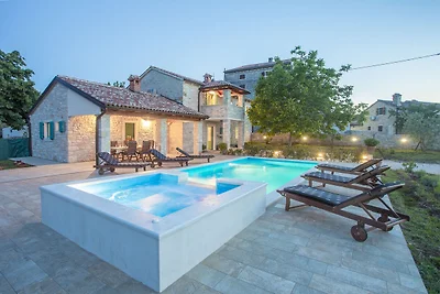 Überdachte Villa in Istrien mit privatem Pool