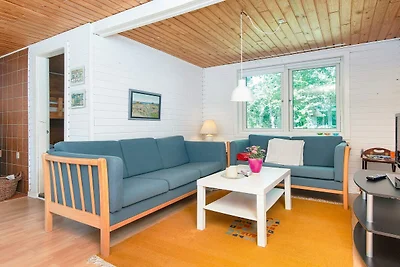 6 person holiday home in Glesborg-By Traum