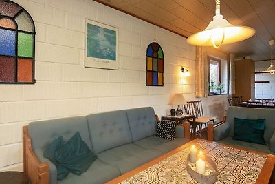 Modernes Ferienhaus in Vesløs mit Terrasse