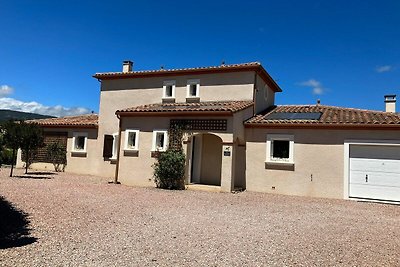 Villa met privézwembad en jacuzzi