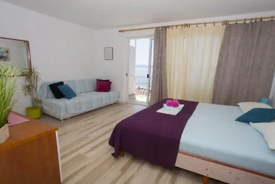 Two Bedroom Apartment With Terrace And Sea Vi...