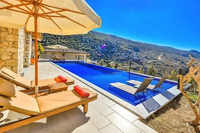 Finca in Kalkan mit Schwimmbecken