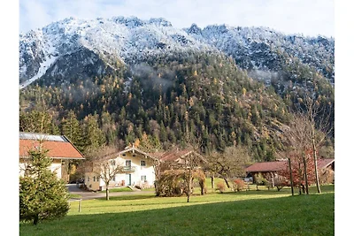 Hütte in Ruhpolding mit Schwimmbecken