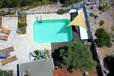 Villa in Drvenik Veli mit Schwimmbecken