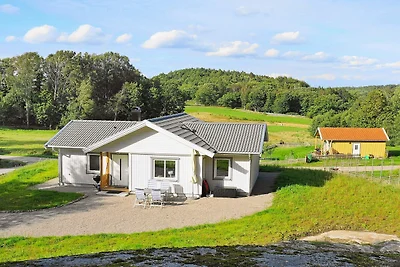 5 Personen Ferienhaus in LJUNGSKILE-By Traum