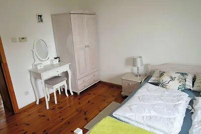 Ferienhaus in Dargobadz mit umzהuntem Garten