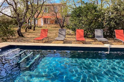 Charmantes Landhaus mit Pool – 637 SAT
