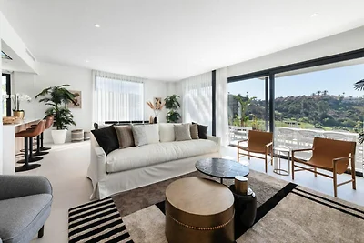 Villa in Marbella met Uitzicht op Golf