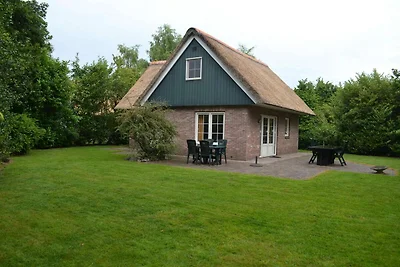 Ampia villa, tetto paglia, lavastoviglie, in ...
