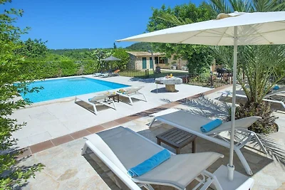 Villa in Pollensa mit Schwimmbecken