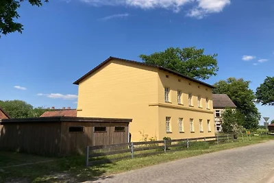 Vakantieappartement in het gele huis
