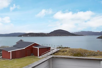 6 Personen Ferienhaus in Sandhornøy
