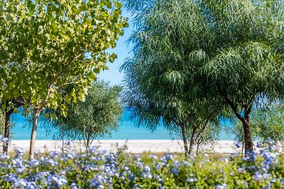 Villa aan zee in Calabrië met een tuin