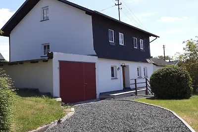 Vakantiehuis in Buch met zwembad