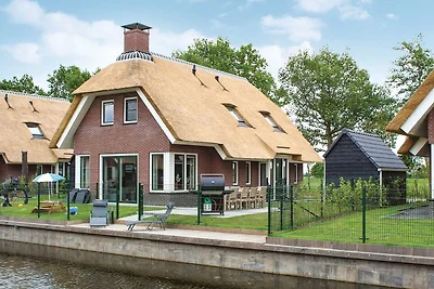 Schöne Villa mit geschlossenem Garten